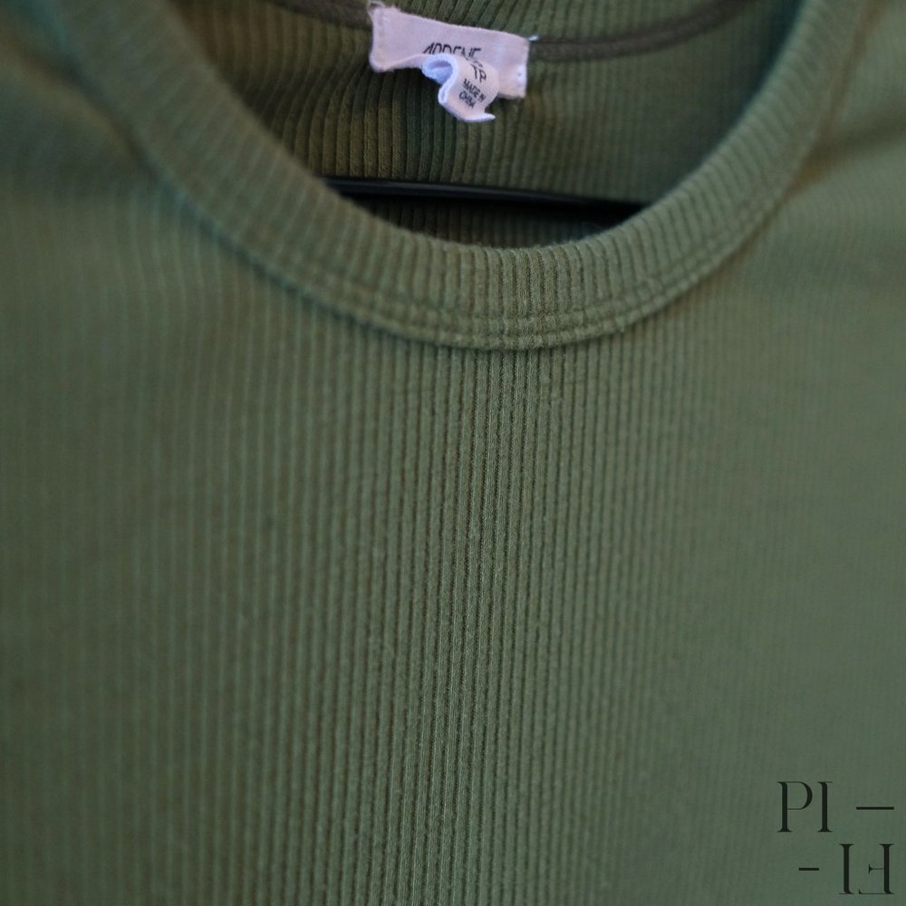 Green T-shirt with Size Xsmall from Ardene - Picture 3 of 4